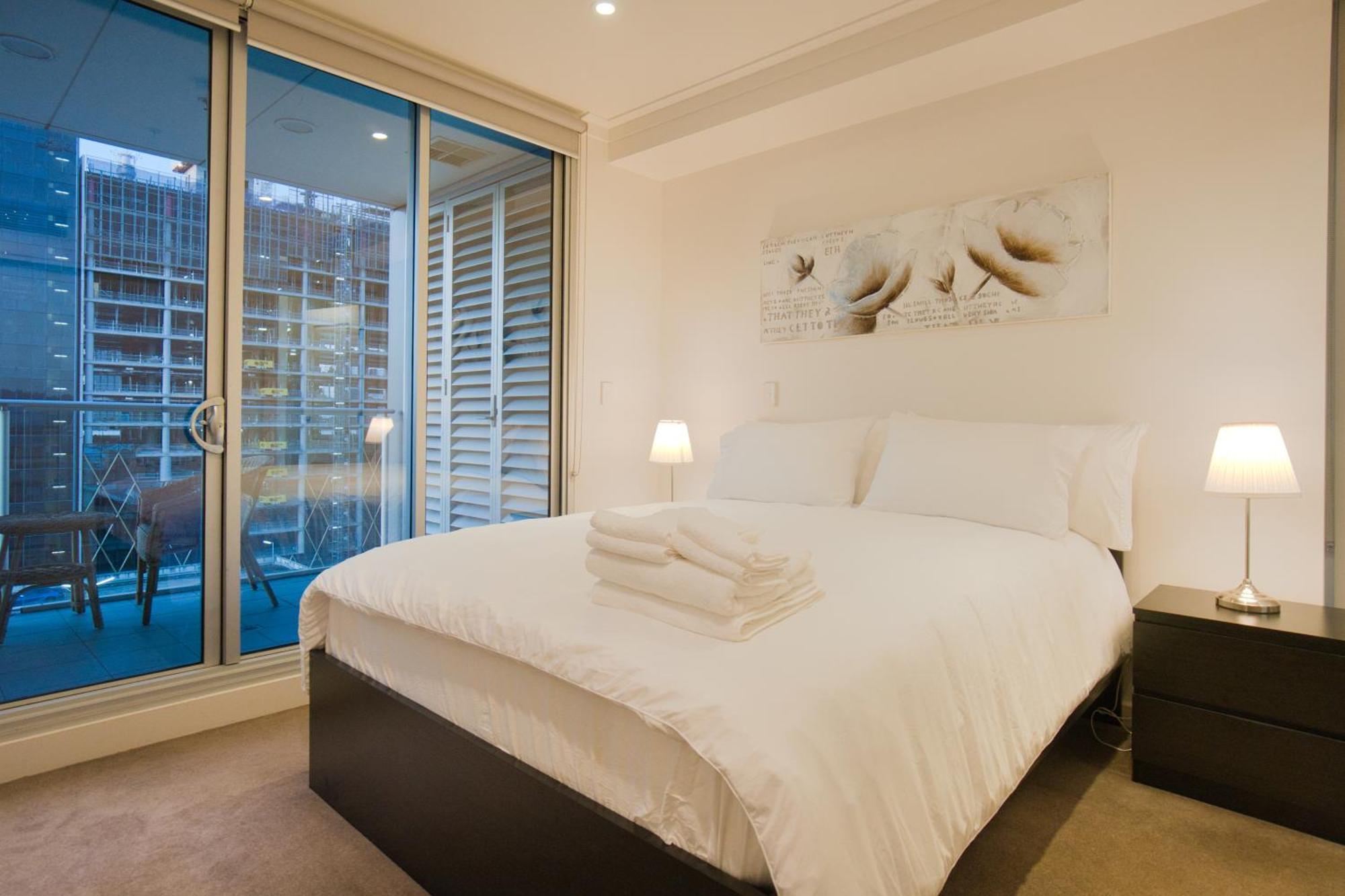 Amyra Residences At The Rowlands Apartments Adelaide Bagian luar foto
