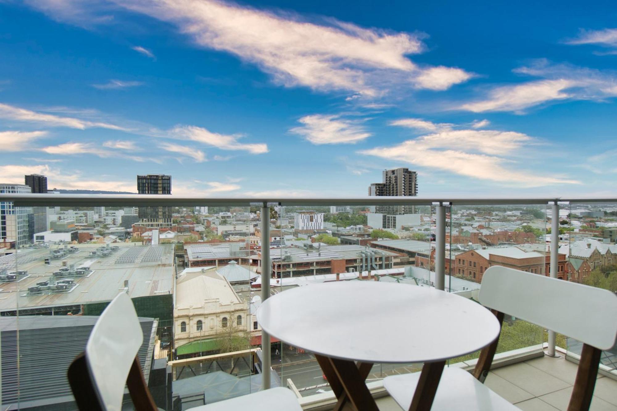 Amyra Residences At The Rowlands Apartments Adelaide Bagian luar foto