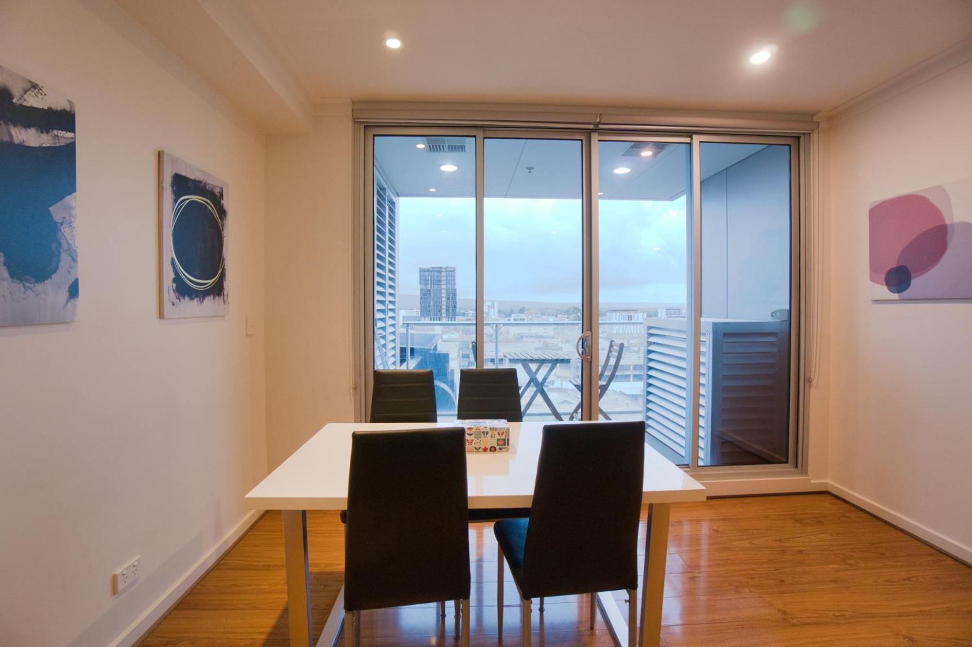 Amyra Residences At The Rowlands Apartments Adelaide Bagian luar foto